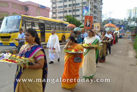 Monthi Festh in mangaluru 1